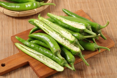 新鲜蔬菜青辣椒