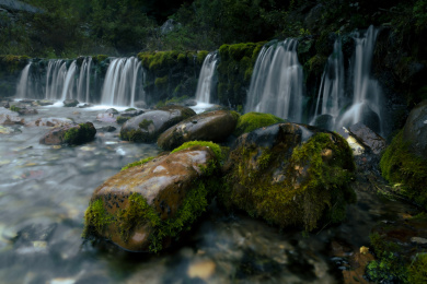 辽阳大黑山瀑布 