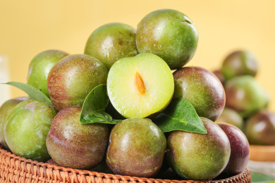 木底上的五月脆