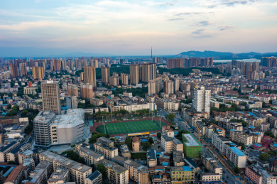 航拍湖南岳阳市城市景观