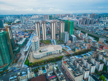 贵港的港北区城市傍晚航拍