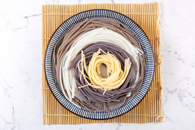 五谷杂粮粉条食材