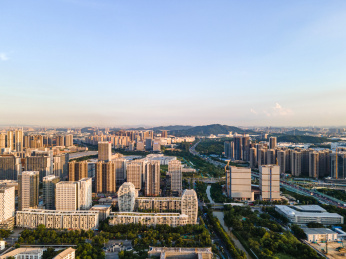 中国广州萝岗香雪商业建筑群城市天际线航拍