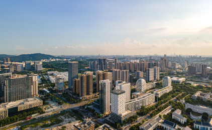 中国广州萝岗香雪商业建筑群城市天际线全景