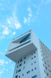 深圳大学白色现代城市建筑网红楼