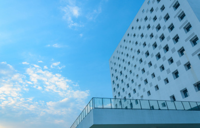 深圳大学白色现代城市建筑网红楼