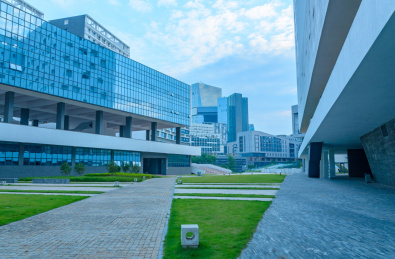 深圳大学校园教学楼现代建筑