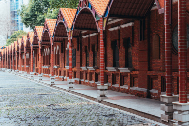 上海徐汇中学室外连廊