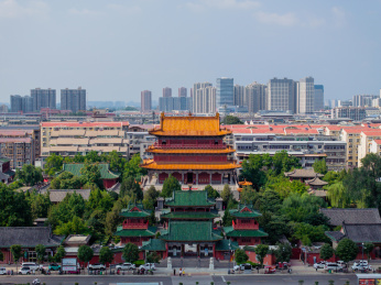 航拍夏季河南许昌春秋楼景区古建筑