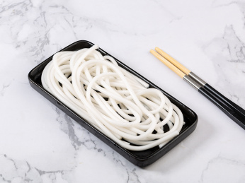 火锅食材大份的生土豆粉