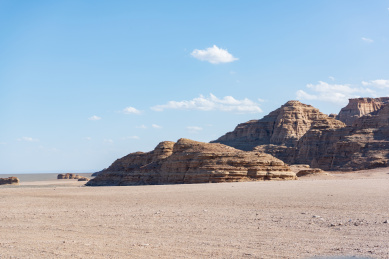 中国新疆哈密五堡魔鬼城雅丹地貌