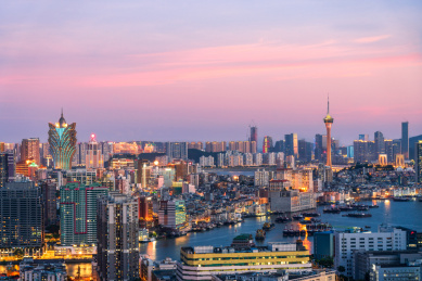中国澳门天际线晚霞夜景