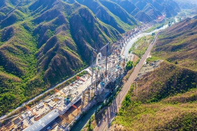 航拍永定河畔国道109新线高速公路安家庄