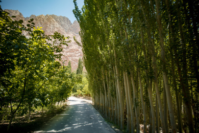 中国新疆塔什库尔干莎塔古道的风光