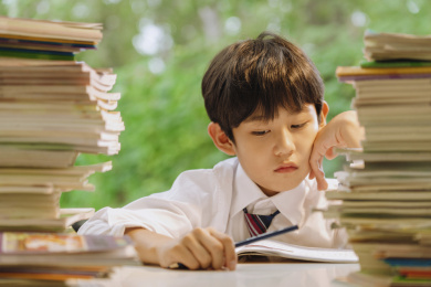 学业压力过大的学生