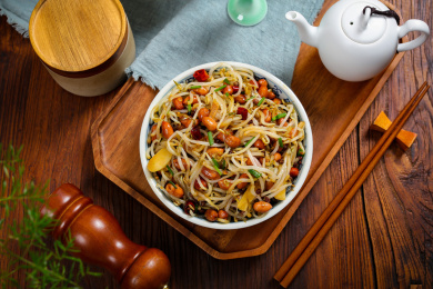 特色凉拌菜炸花生凉拌豆芽