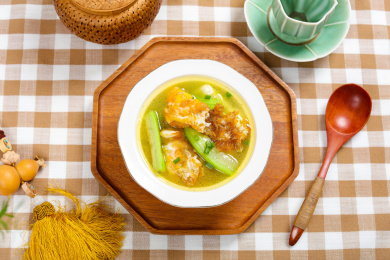 家常菜肴美食胜瓜鸡蛋汤