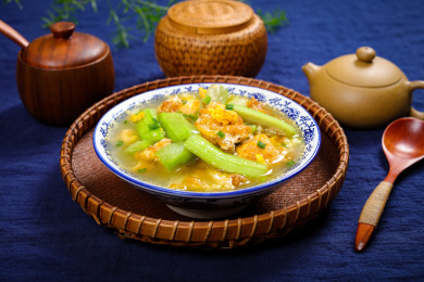 营养美味汤菜美食煎鸡蛋丝瓜汤