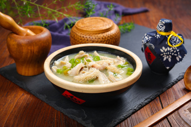 美味特色菜青椒牛肚汤