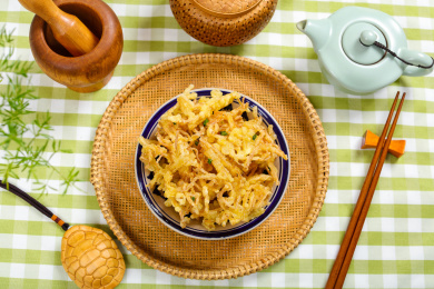 香酥美味特色菜酥炸金针菇