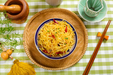 美味家常菜油炸椒盐土豆丝