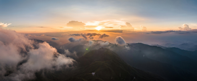 中国湖南省郴州市宜章县莽山五指峰景区