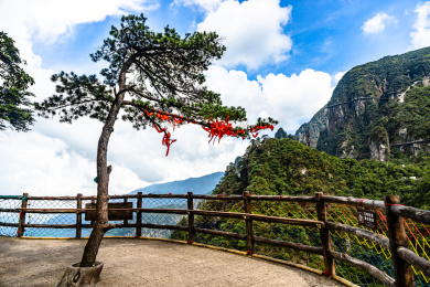 中国湖南省郴州市宜章县莽山五指峰景区