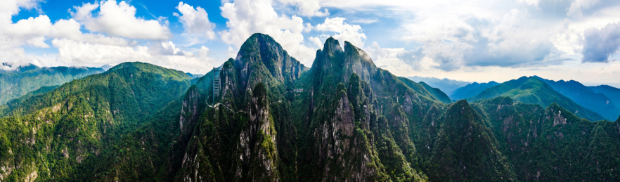 中国湖南省郴州市宜章县莽山五指峰景区