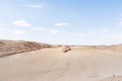 青海海西原始风蚀地貌