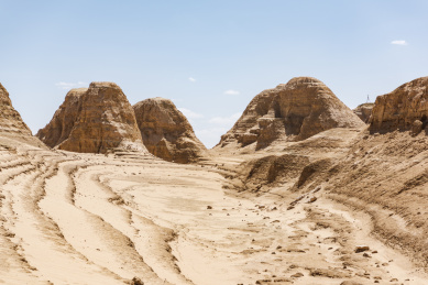 青海海西大柴旦原始风蚀地貌