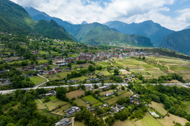 云南贡山风情丙中洛乡村旅游区自然风光
