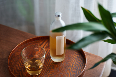 糯米发酵酿造的甘甜的清酒