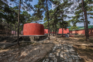 中国河北省遵化市清东陵裕妃陵墓塚园林建筑