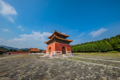 中国河北省遵化市清东陵景陵小碑楼园林建筑