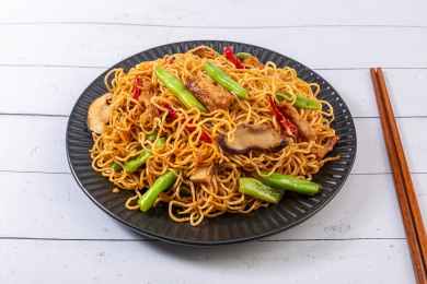 豆角香菇瘦肉蒸卤面