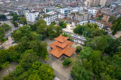 中国云南省玉溪市澄江市凤山公园志舟楼航拍