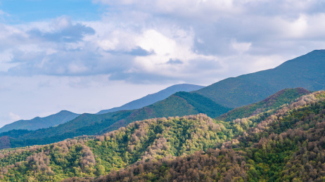 甘肃省兰州市榆中县兴隆山马衔山秋景