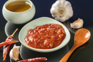 开胃下饭的蒜蓉辣椒酱特写