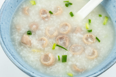 广式生滚粥粉肠粥