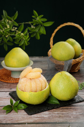 深底上的文旦柚