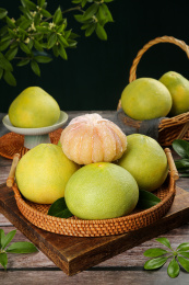 深底上的文旦柚