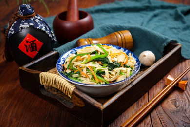 特色农家菜菠菜炒千张丝