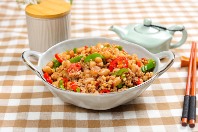 美味家常菜辣椒肉沫炒花生米