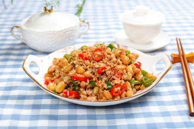 家常小炒菜肴肉沫炒花生米