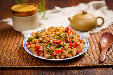 家常小炒菜肴肉沫炒花生米