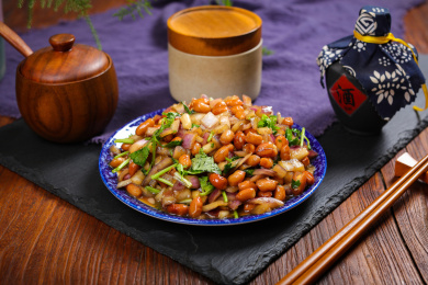 酸辣美味特色菜凉拌洋葱花生米