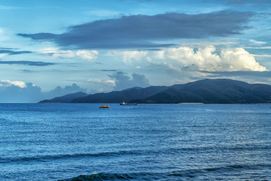 越南芽庄钟屿石岬角