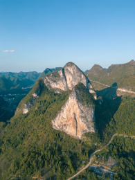 贵州山区断崖风光