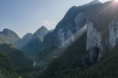 贵州紫云县格凸河景区的天神光