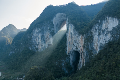 贵州紫云县格凸河景区的天神光